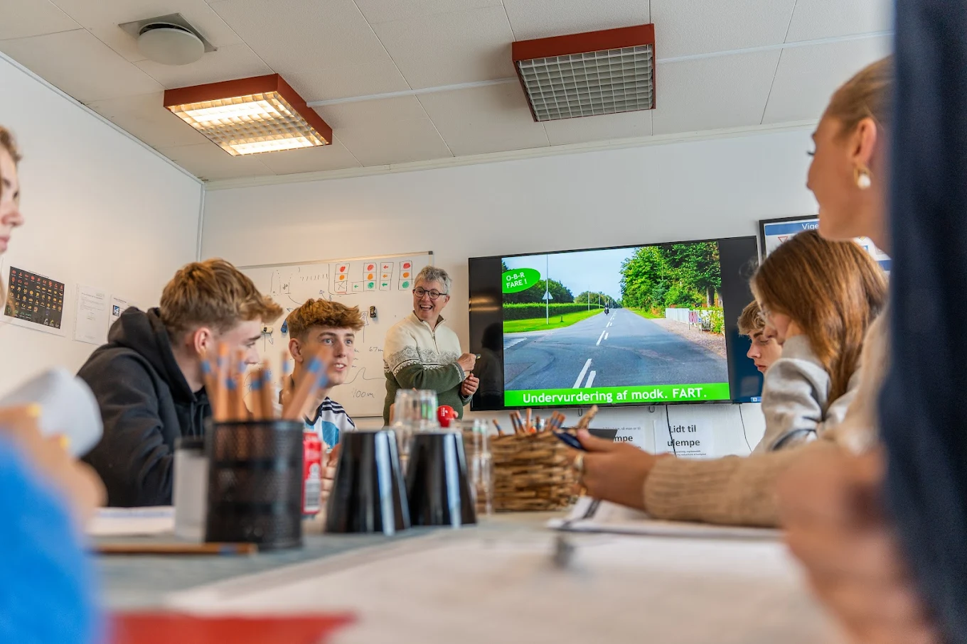 Teoriundervisning med videoanalyse af trafiksituation